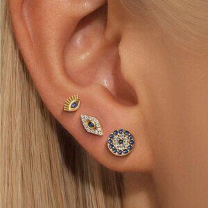 Gold and Blue Stud Earrings Q408